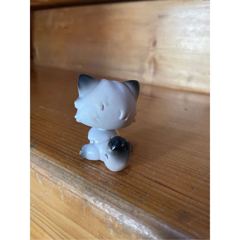 Hasbro Littlest Pet Shop (LPS) Persian Cat #60 - Picture 2 of 2